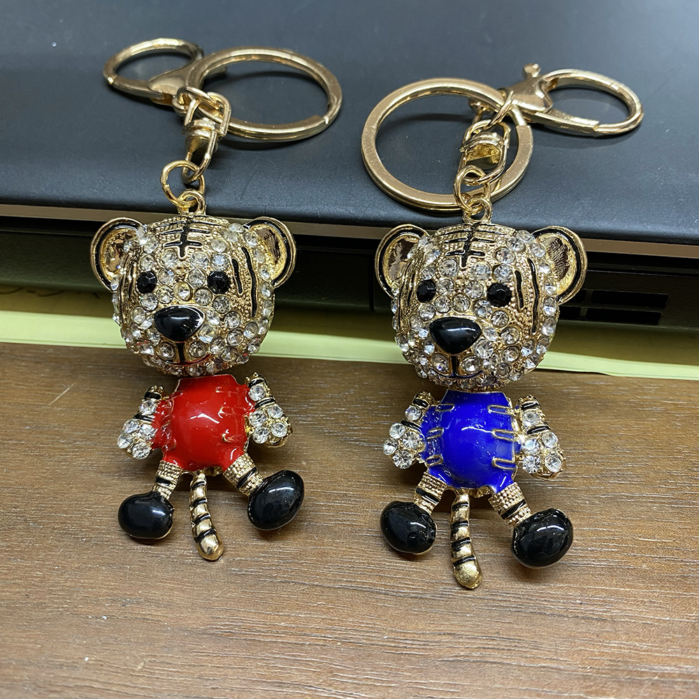 CJ0379 Tiger Rhinestone keychain (6 pics )